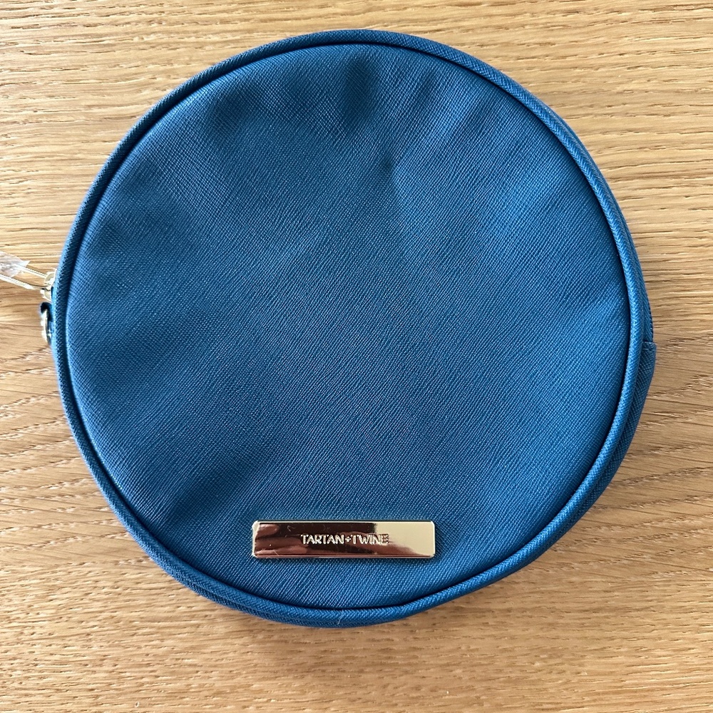 Tartan & Twine Round Cosmetic Bag